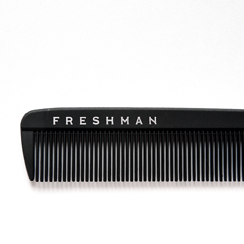 FRESHMAN Расческа для волос с хвостиком и зубчиками одинаковой длины / Collection Carbon, фото 3