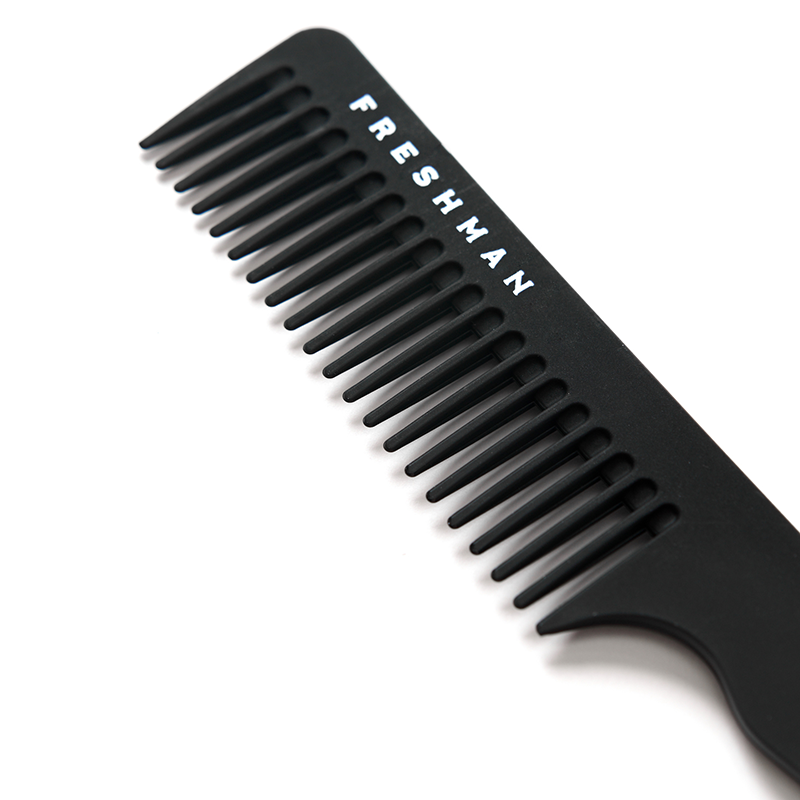 FRESHMAN Расческа плоская с изогнутой ручкой / Collection Carbon, фото 2
