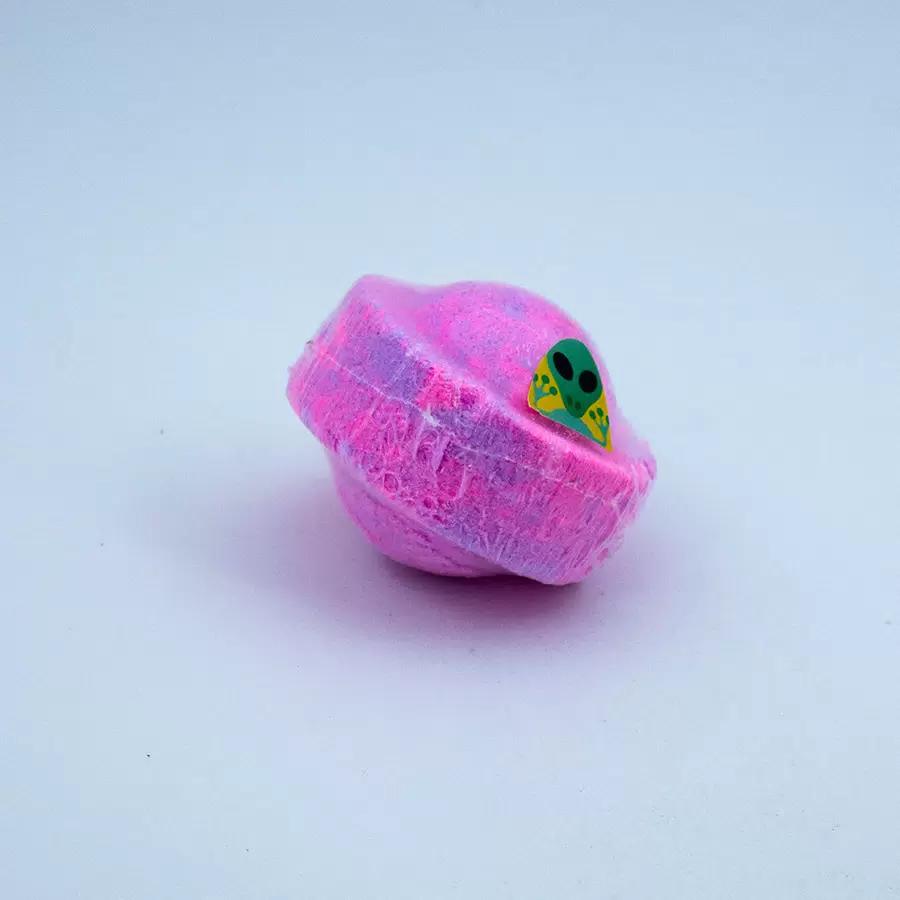 MIPASSIONcorp Бомбочка для ванны с игрушкой, инопланетяне / MiPASSiON 110 гр, фото 2