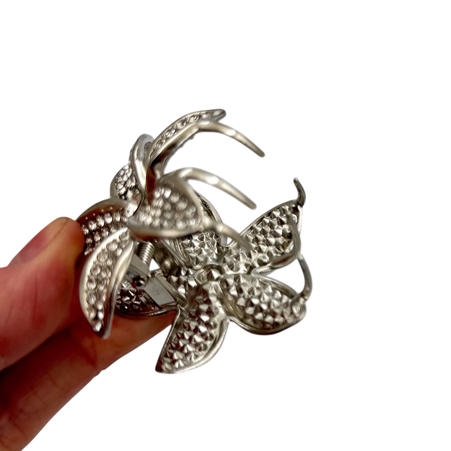 IWOU PROFESSIONAL Краб для волос мини Цветок в стразах серебро 1шт, фото 3