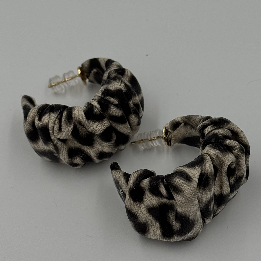 IWOU PROFESSIONAL Серьги Леопарды текстильные 1шт, фото 3