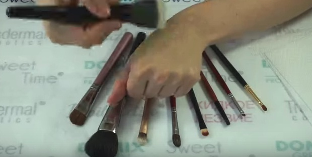 DOMIX Средство для очистки кистей для макияжа / COMPLESET 200 мл, фото 3