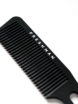 FRESHMAN Расческа для стрижки машинкой с волнистыми зубьями / Collection Carbon, фото 2