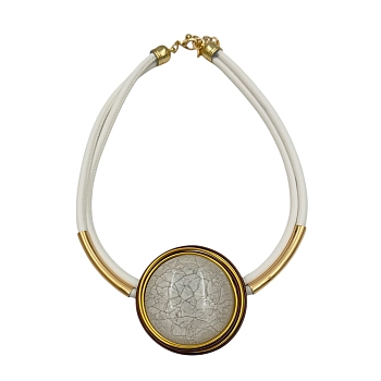 Подвеска Вселенная белая