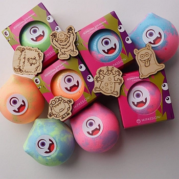 MIPASSIONcorp Бомбочка для ванны с игрушкой, монстрики / MiPASSiON 150 гр, фото 3