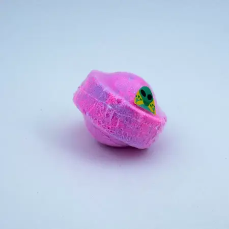 MIPASSIONcorp Бомбочка для ванны с игрушкой, инопланетяне / MiPASSiON 110 гр - 2