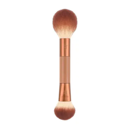 REAL TECHNIQUES Кисть двусторонняя для румян / Real Techniques Cherry On Top It s All Blush Brush - 1