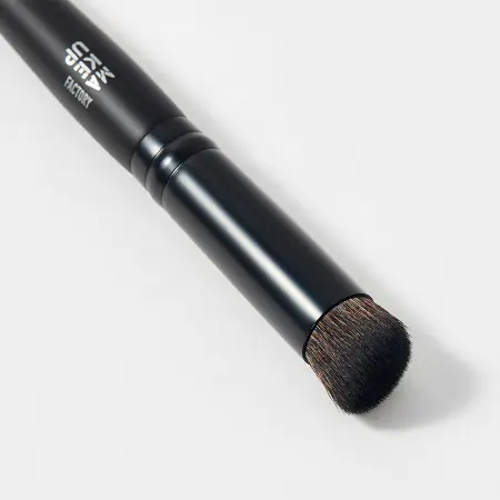 MAKE UP FACTORY Кисть для консилера / Concealer Brush - 2